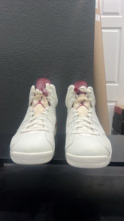 Jordan 6 (2015) Maroon Size 11.5 mismatch box