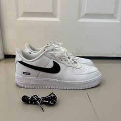 Nike Air Force 1 Low Supreme White Black + extra laces Size 13