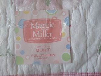 New Maggie Miller bedding and accessories
Asking $50.00
