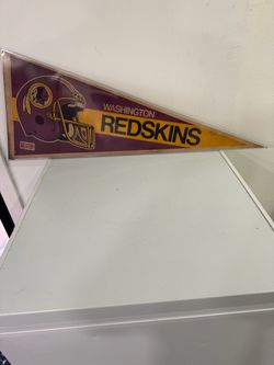 VINTAGE 1980'S WASHINGTON REDSKINS NFL FOOTBALL PENNANT FLAG. Rare!