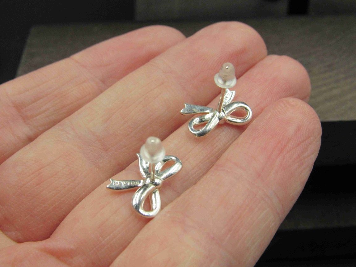 Sterling Silver Small Bow Stud Earrings Vintage Wedding Engagement Anniversary Beautiful Everyday Minimalist Cute Sexy