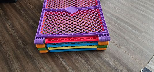 8 Panel Play Pen