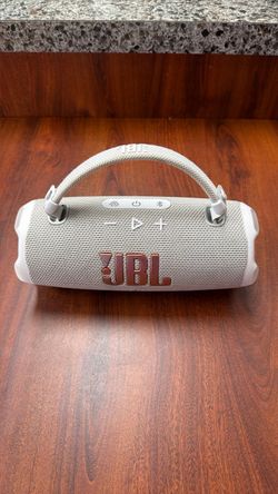 JBL Charge 6 Portable Bluetooth Speaker