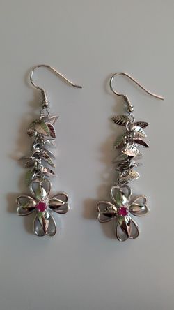 White gold plated earrings