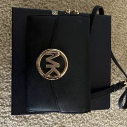 Micheal Kors Crossbody