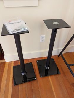 Speaker stands for bookshelf speakers