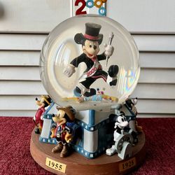 Vintage Disney Mickey Mouse Millennium Musical Large Snow Globe 5”Wx7”H 