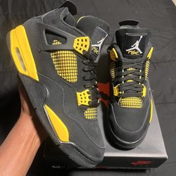 Jordan 4 Thunder sz 12