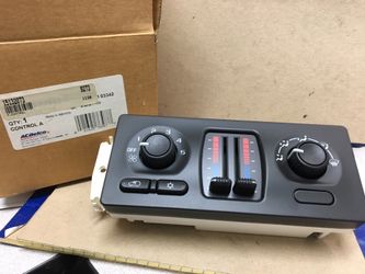 Chevy Trailblazer/envoy heat ac controls new oem gm15132073