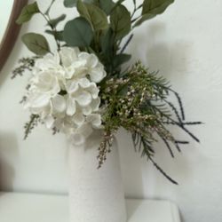 House Flower Decor | House Staging Decoration 