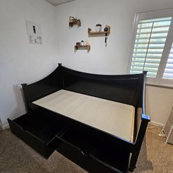 Bedroom Set - Twin Bed, Desk, Drawers 