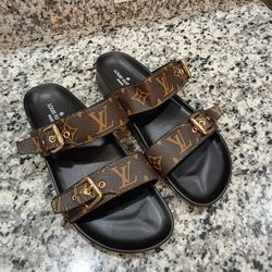 Louie Vuitton Brown Slides 
