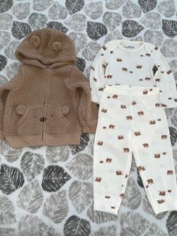 Carter’s 18 Months baby boy bear outfit