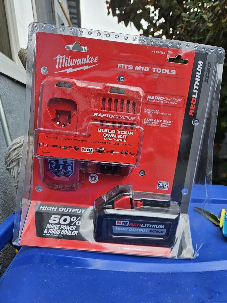 MILWAUKEE M18 BATERIA 8.0 Y CARGADOR RAPIDO 