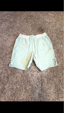 Lululemon Shorts: Men Size Medium