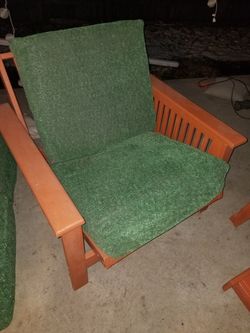 Patio set 2 chairs 1 table