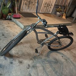 Low Rider Bike 26”