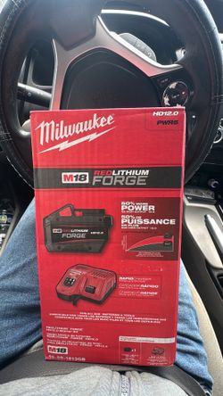🔥 Milwaukee M18 REDLITHIUM FORGE HD12.0 + Cargador Rápido 🔥  💥 NUEVO – en caja 💥 Batería de alto rendimiento HD12.0 FORGE 💥 50% más potencia que 
