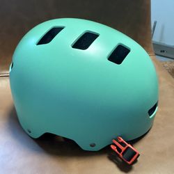 Women’s helmet 