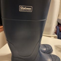 Rubber boots size 8