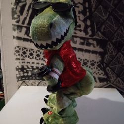 Christmas Work Out And Twerking Tyrannosaurus Rex