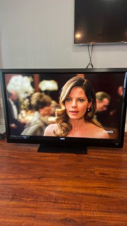 Vizio 47” HDTV model: E470VLE