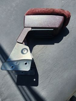 Accord arm rest center console