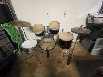 Set of drums