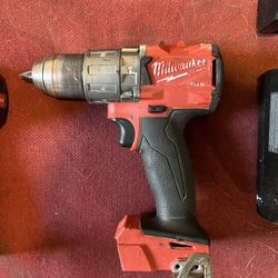 Milwaukee Hammer Drill M18