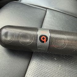 Beats pill speaker