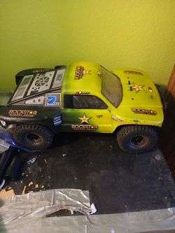 1/10 rc trophy truck. vetta karoo
