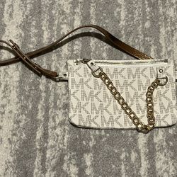 Michael Kors thin hip pack