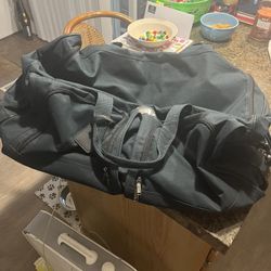 Perf Condition Ricardo Beverly Hills Forest Green Luggage Bag On Wheels Great Deal