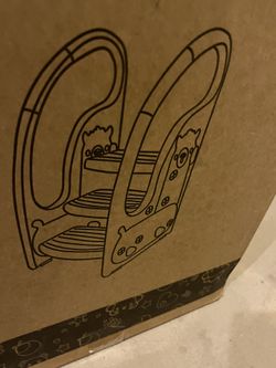SELLING KITCHEN GELPET AND STEPSTOOL