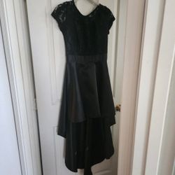 High Low Black Formal Dress.  No Tag, But Fits Like A Teen Size  4/5