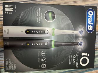Oral B IO SERIES 5 All in one electric tooth brush.