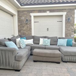 Large Cozy Family Size Sofa Sectional 