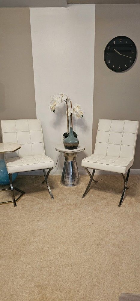 Dual Modern White Sitting Chairs