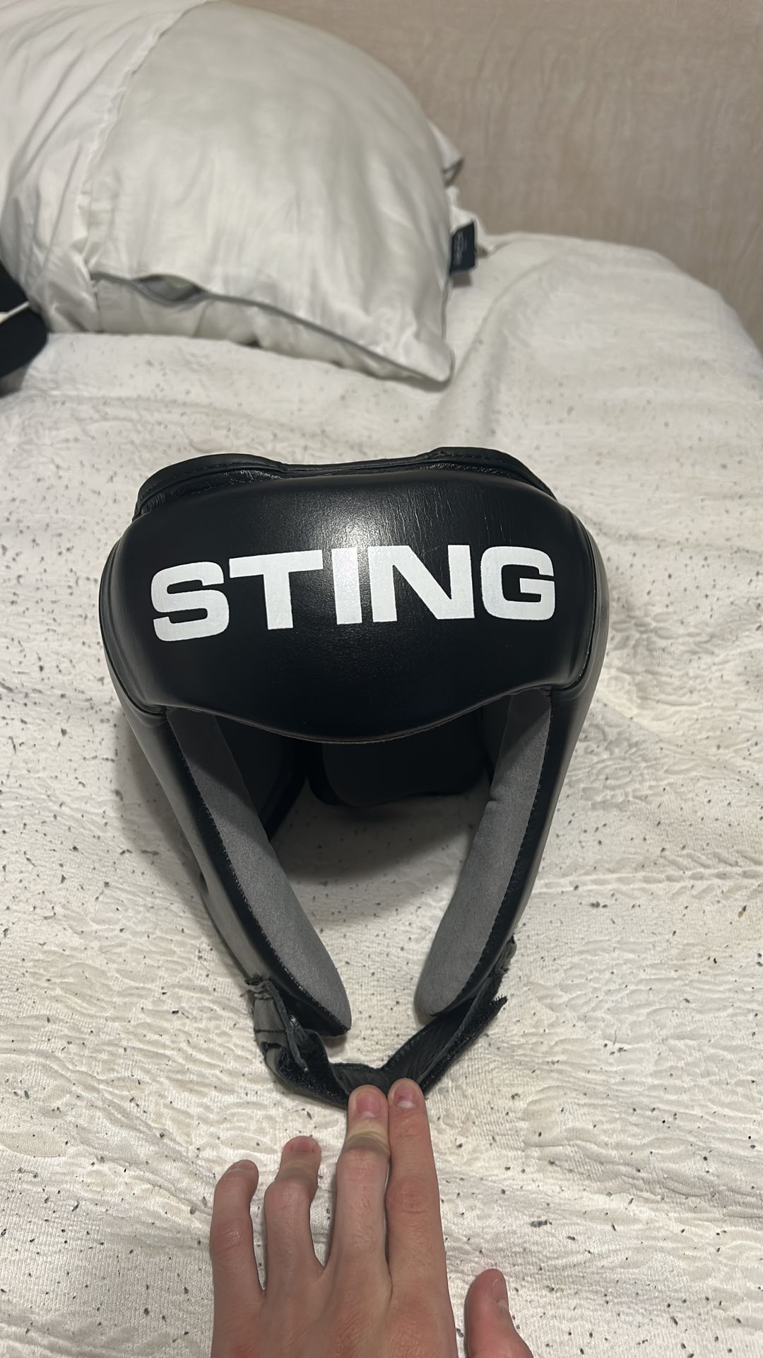 black Sting head gear Large