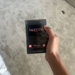 Valentino Born In Roma Full Bottle