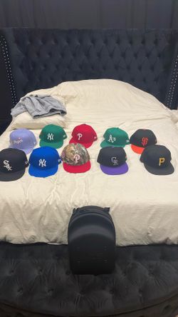 Bunch Of Hats All 7 1'8 50% OFF