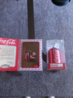 Vintage coca cola Xmas ornaments two both like new perfect never opened sealed located in palm springs ca excellent