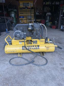 dewalt air compressor 
