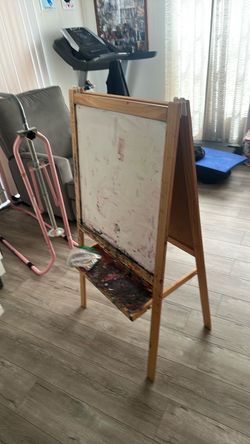 Wooden Artist Easel with Paint Tray