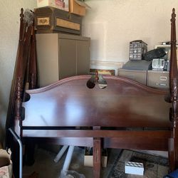 Traditional King Bed Frame 