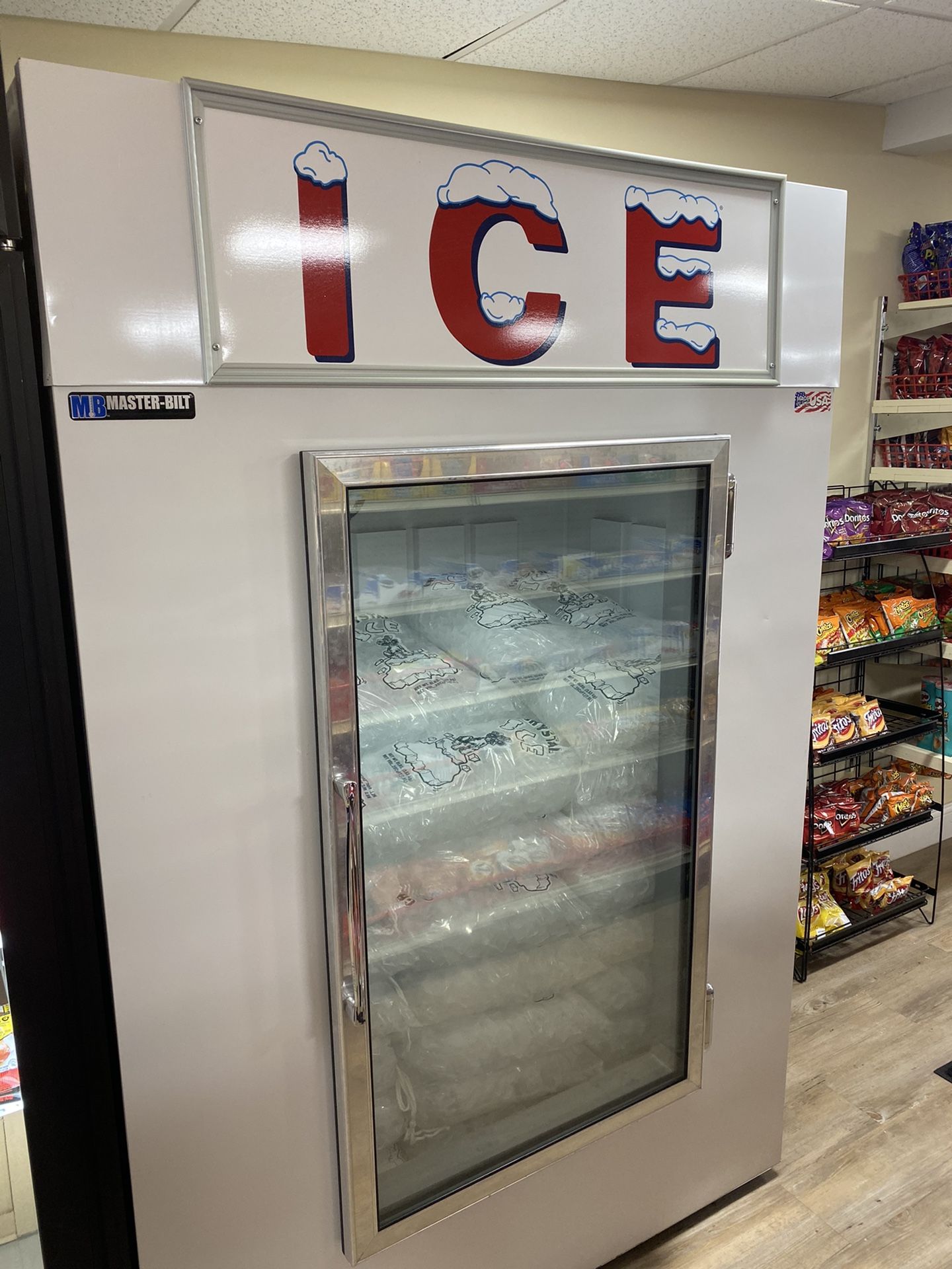 Ice freezer