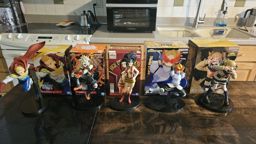 Lot of 5 My Hero Academia Figurines Mirio Togata, Katsuki Bakugo, Creaty, Yuga Aoyama, Toga