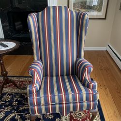 Beautiful Chair , Free Pets And Smoking 