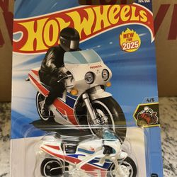 Hot Wheels New 2025 Honda VFR750R RC30