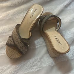 Guess 7-1/2 Wedge Sandel 